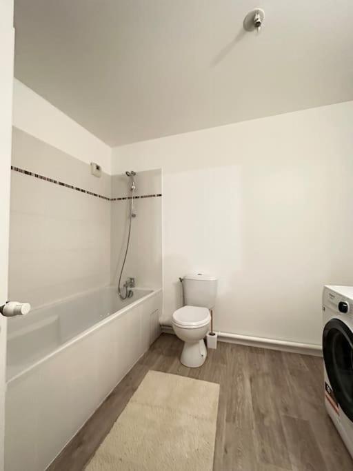 Apartamento Cosy House A 6 Min Du Rer A Et Psa Carrières-sous-Poissy Exterior foto